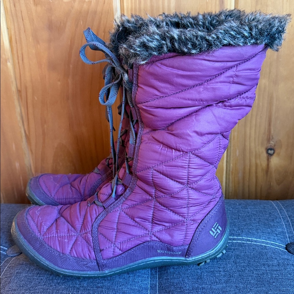 703 Columbia Quilted Insulated Purple Winter Boots with Faux Fur Cuffs - Picture 9 of 16